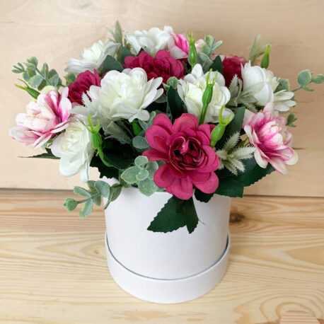 flowerbox róż z bielą